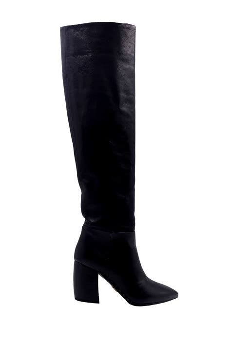 bottes noires prada